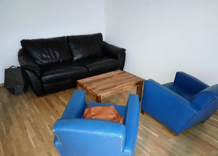 Appartement 2 Pieces 40 M2, Dans Hyper Centre, Avec Piscine Au Rez De Chaussee